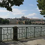 Old Town Apartment Caroli